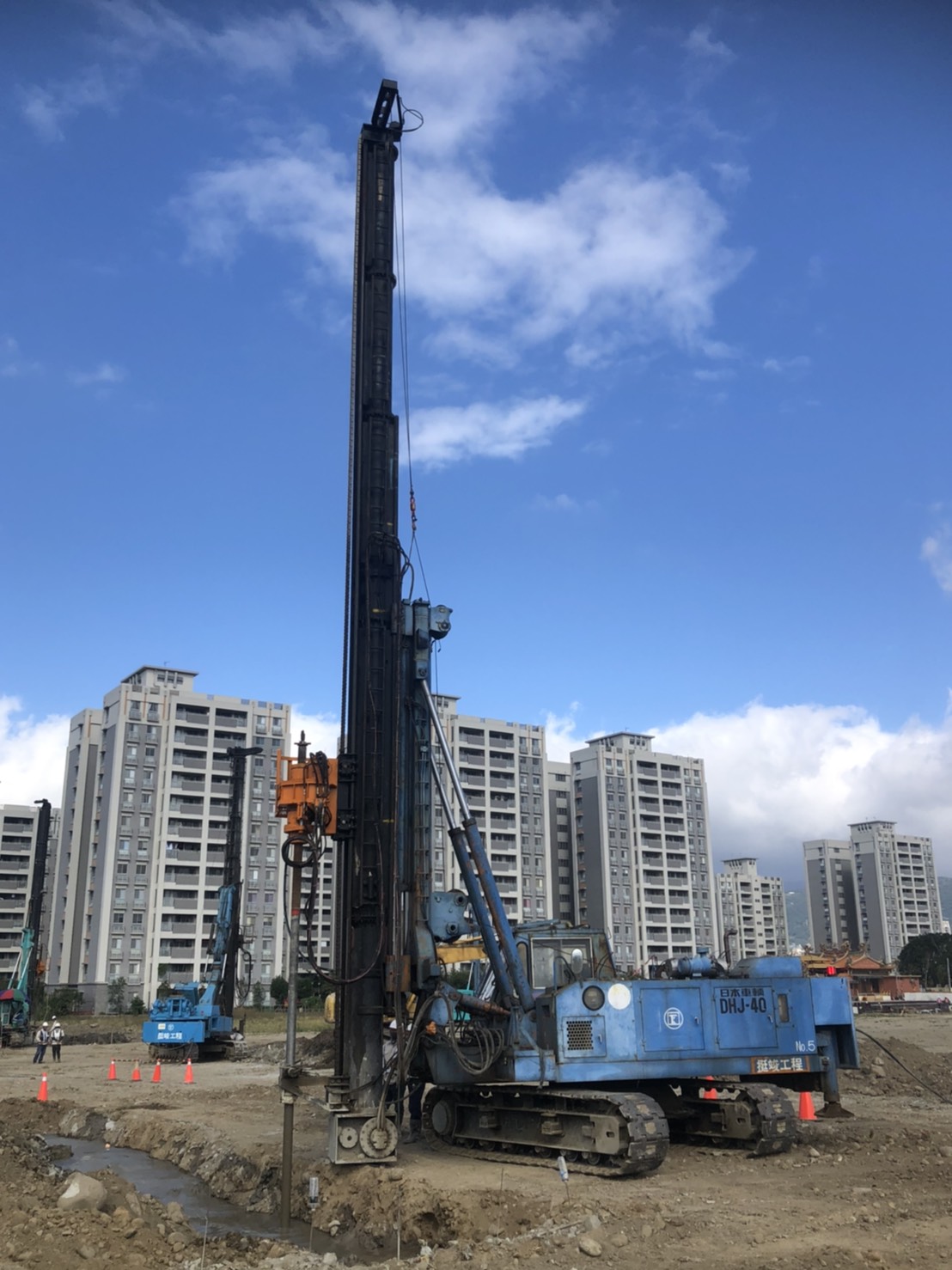 大型履帶鑽機 DHJ-40